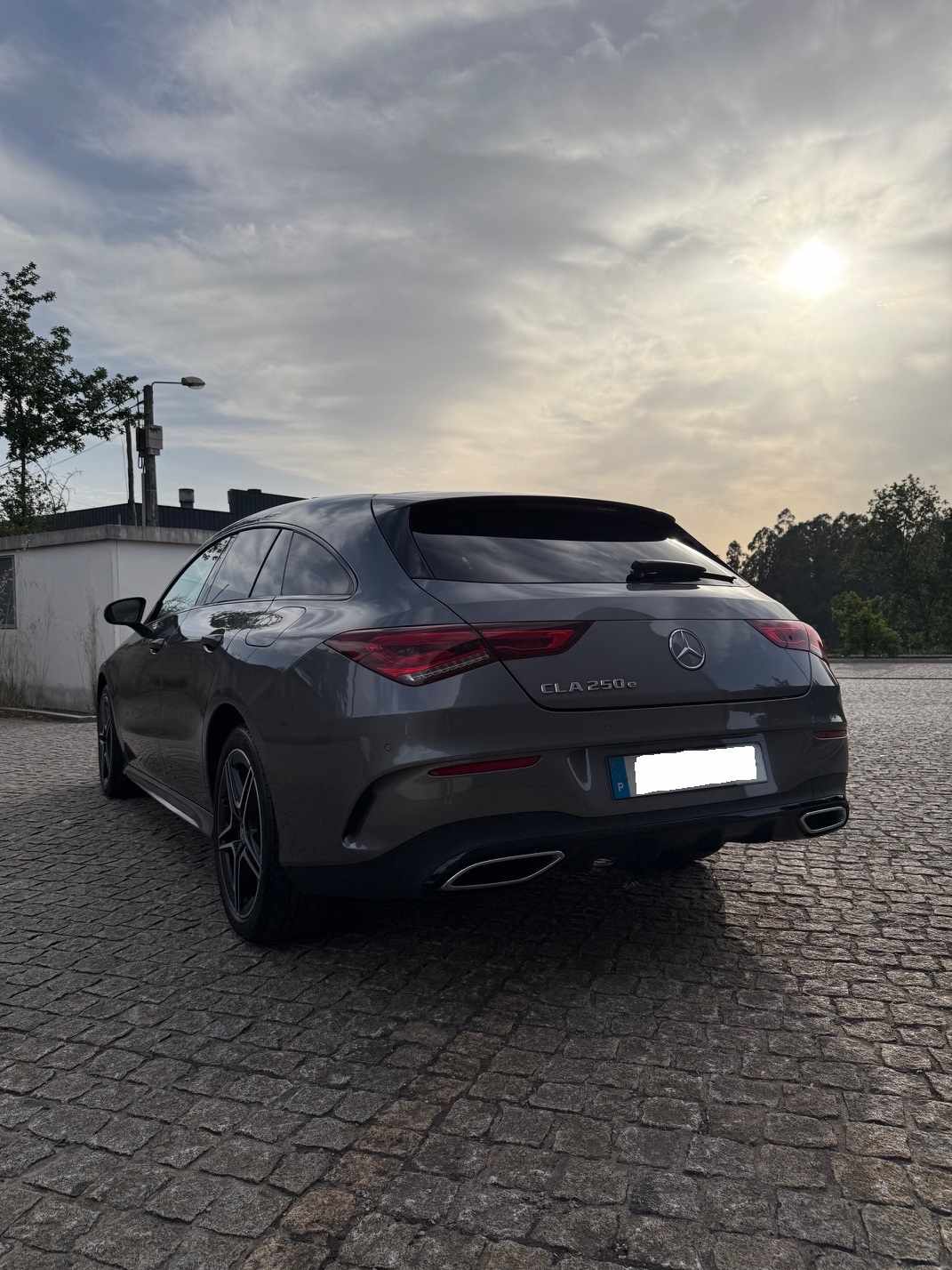 mercedes-benz-cla-250-e-2022-gasolina-1332cc