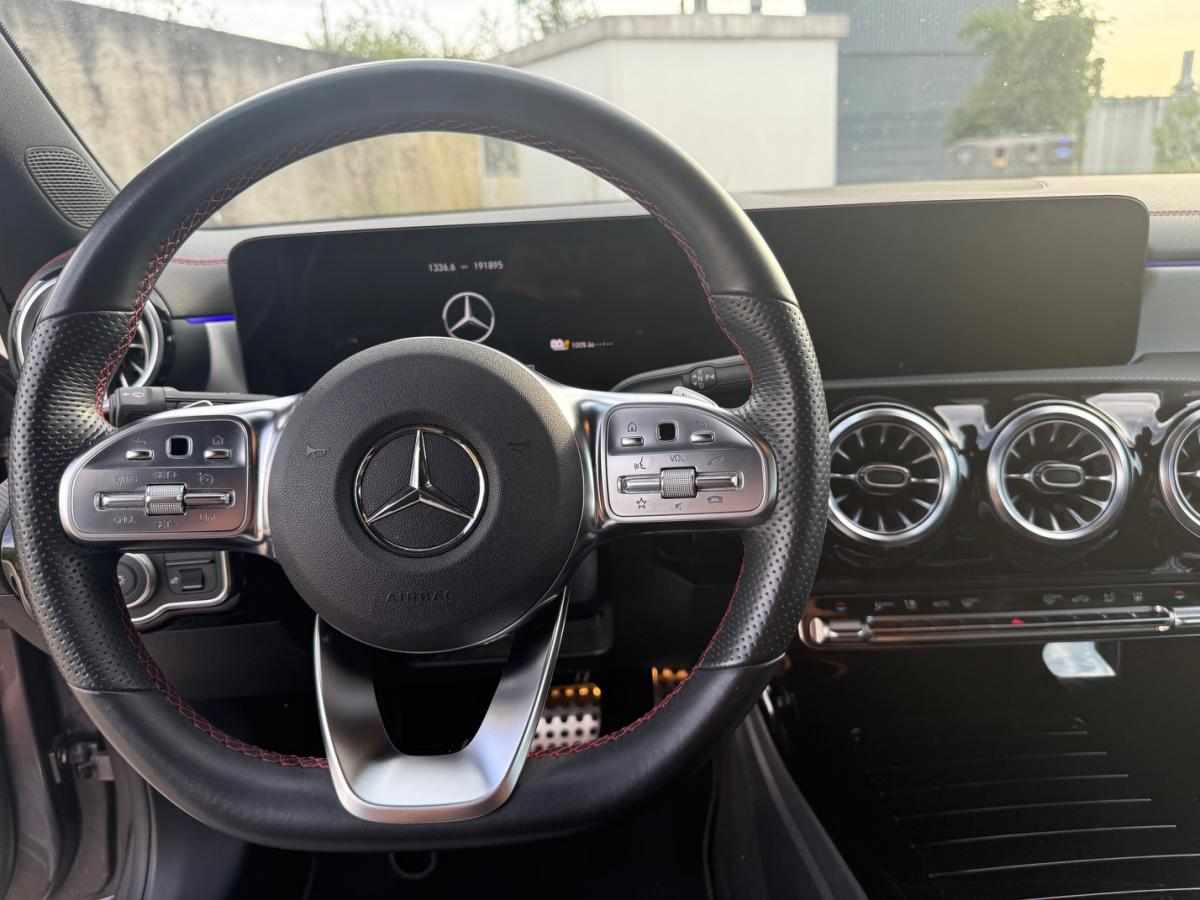 mercedes-benz-cla-250-e-2022-gasolina-1332cc