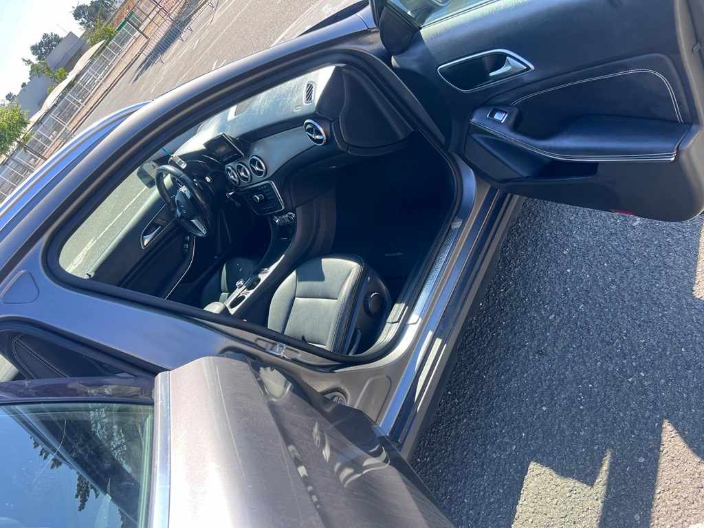 mercedes-benz-gla-200-cdi-2015-diesel-2143cc