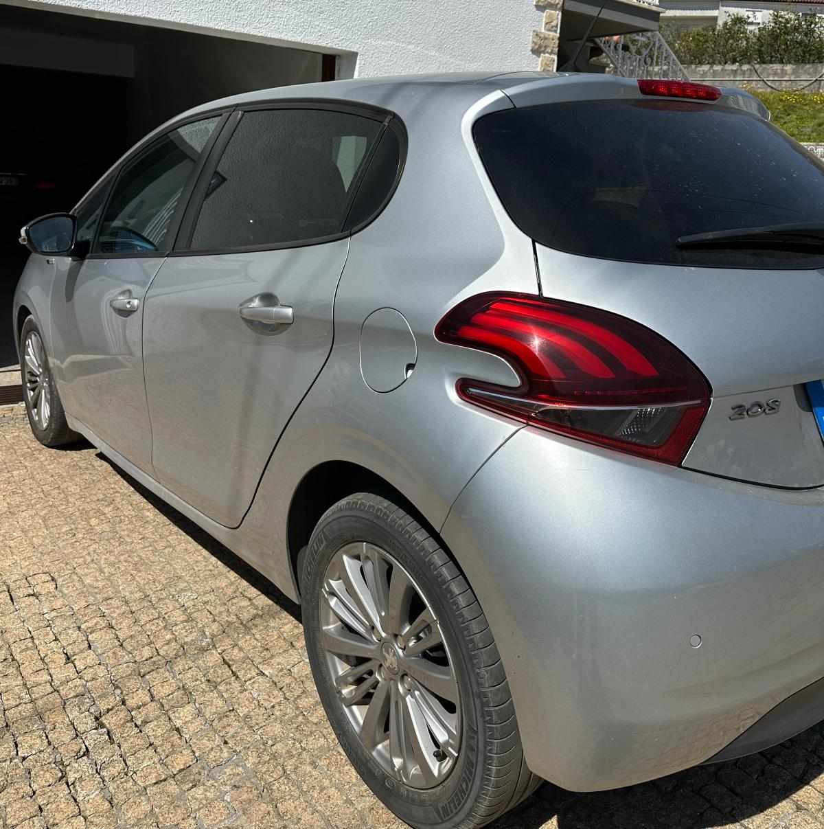 peugeot-208-1-6-bluehdi-2016-diesel-1560cc