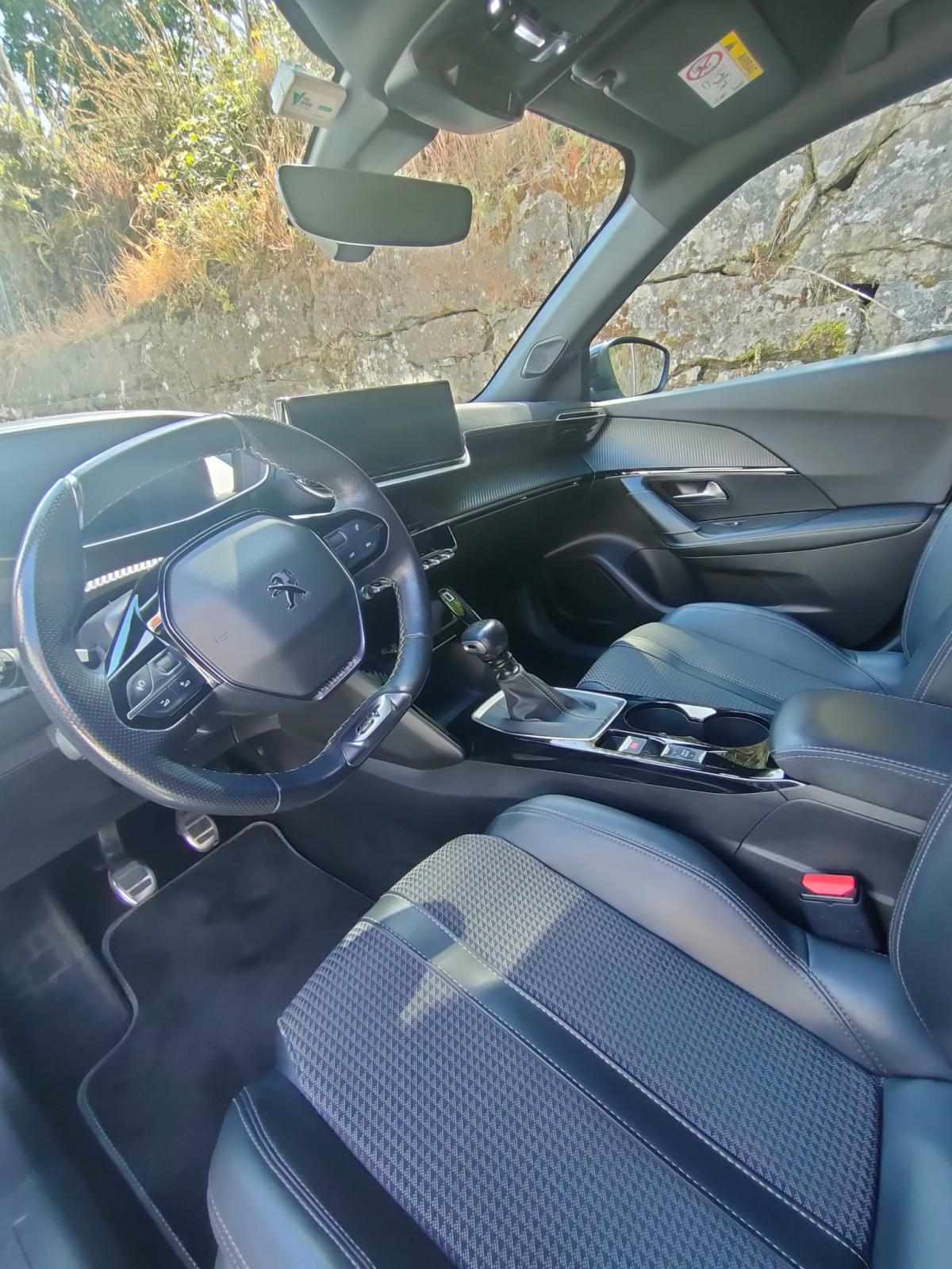 peugeot-2008-1-2-puretech-2021-gasolina-1199cc