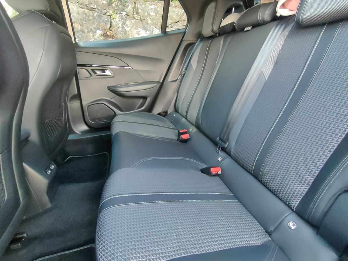 peugeot-2008-1-2-puretech-2021-gasolina-1199cc