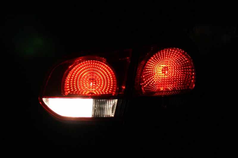 volkswagen-golf-2-0-tdi-2009-diesel-1968cc