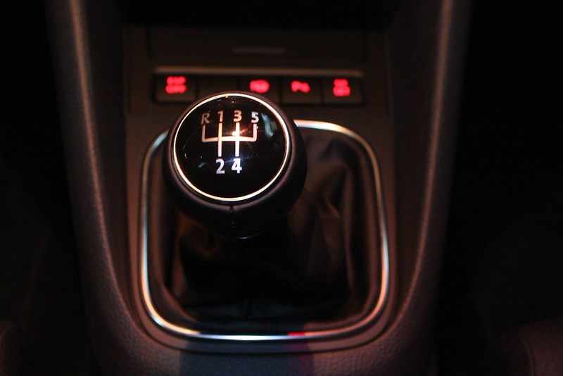 volkswagen-golf-2-0-tdi-2009-diesel-1968cc