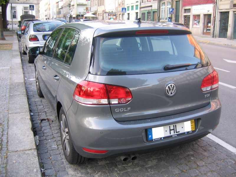volkswagen-golf-2-0-tdi-2009-diesel-1968cc