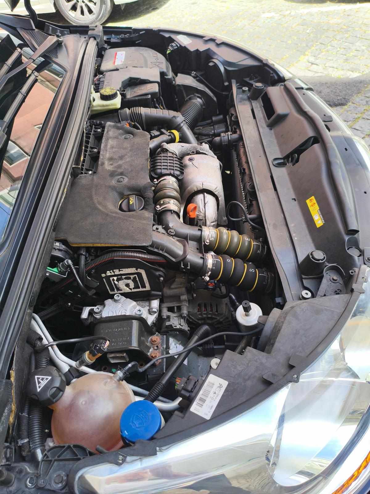 citroen-ds4-1-6-120cv-2015-diesel-1560cc