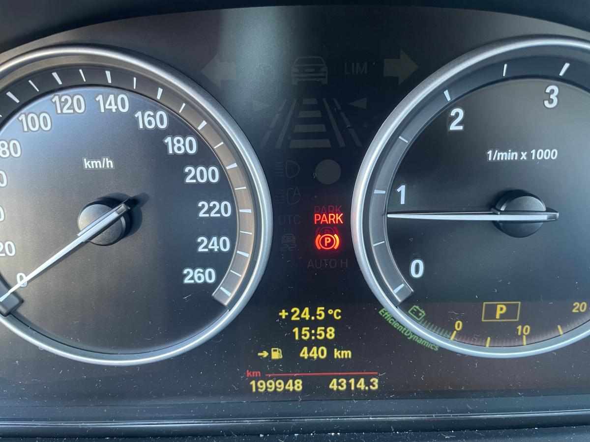 bmw-serie-5-520d-2011-diesel-1995cc