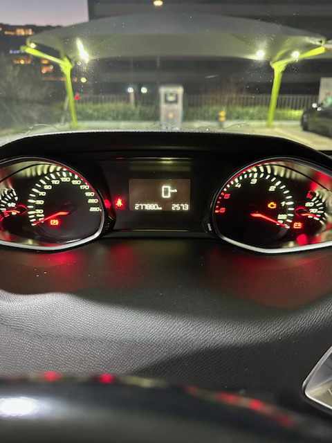 peugeot-308-1-6-bluehdi-fap-2015-diesel-1560cc