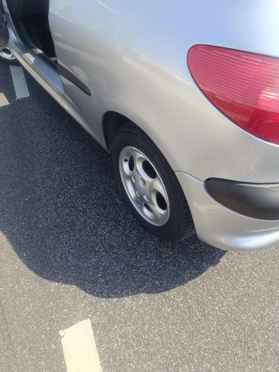 peugeot-206-1-1-2002-gasolina-1124cc