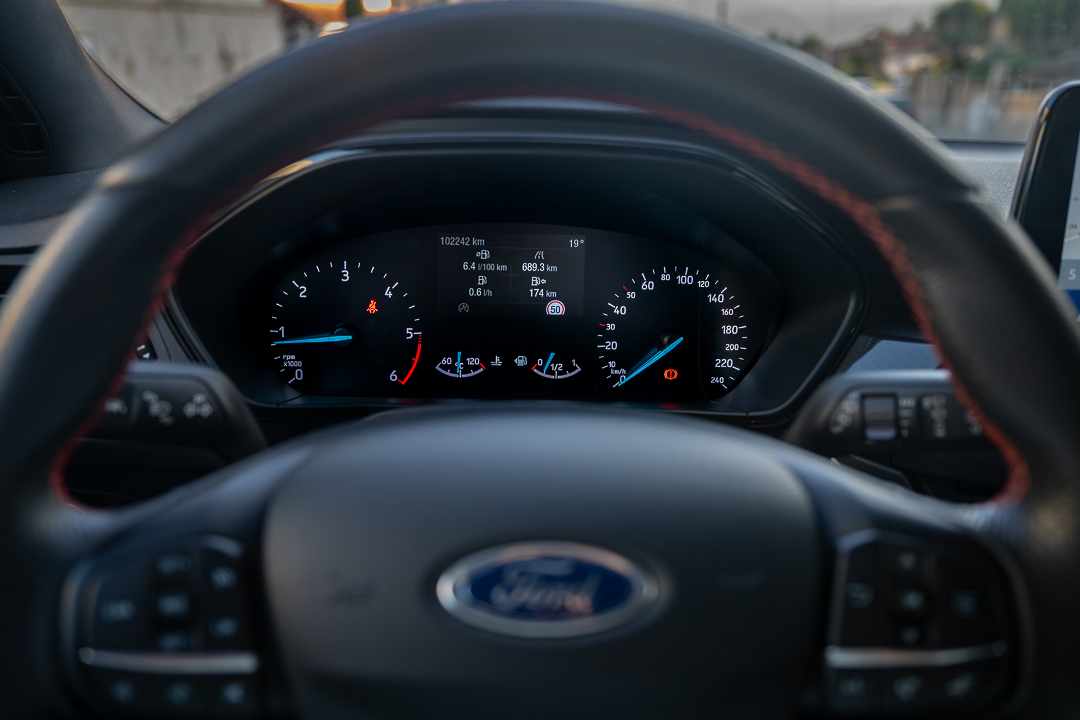 ford-focus-2-0-150cv-2019-diesel-1995cc