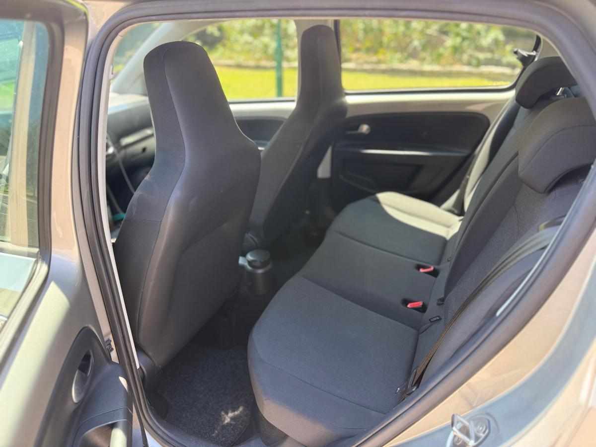 volkswagen-up-1-0-2018-gasolina-999cc