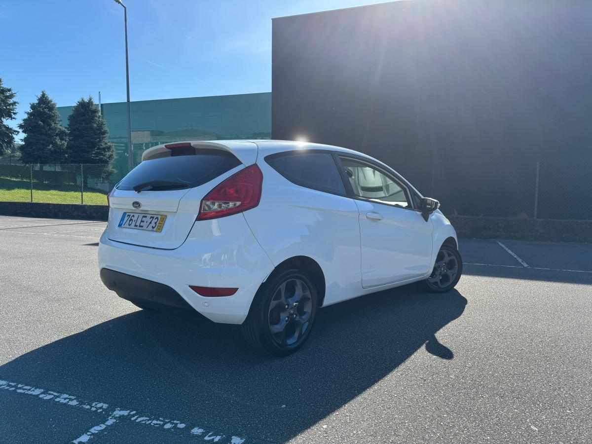 ford-fiesta-1-4-70cv-2010-diesel-1399cc