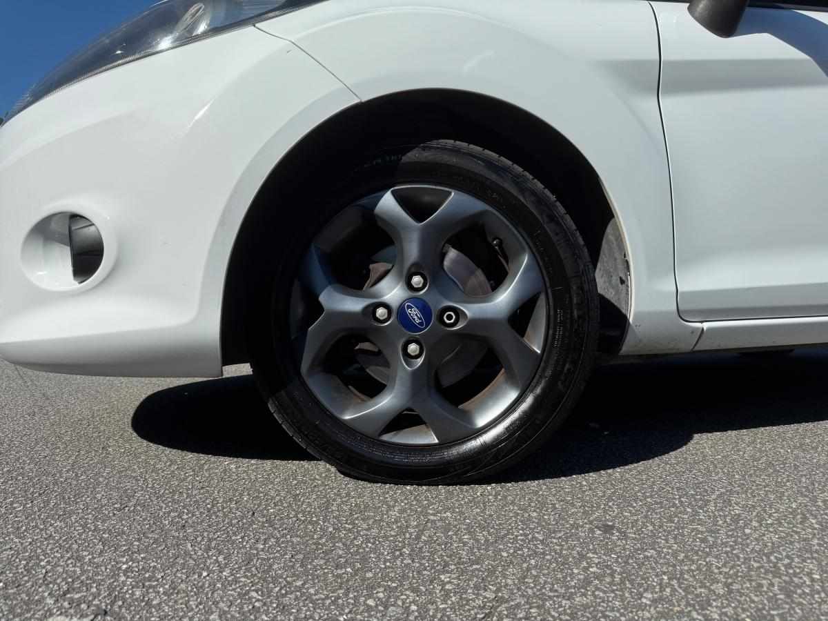 ford-fiesta-1-4-70cv-2010-diesel-1399cc