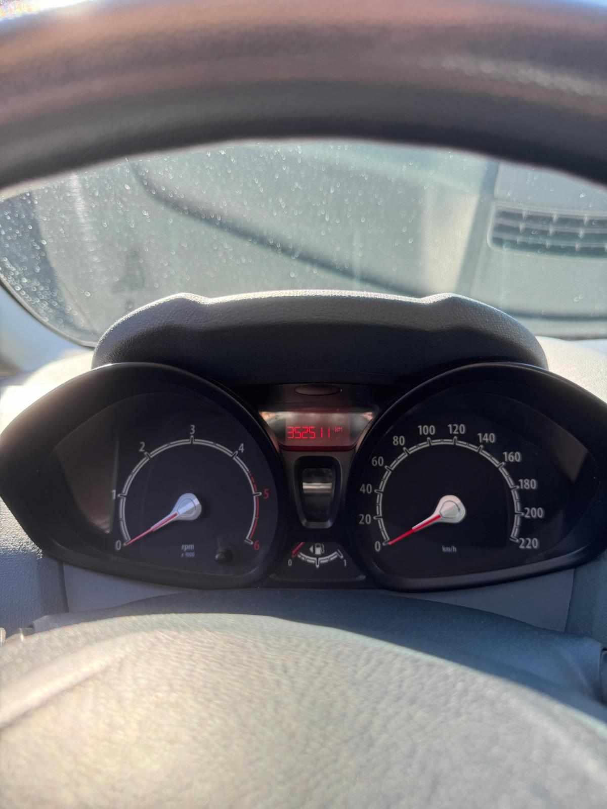ford-fiesta-1-4-70cv-2010-diesel-1399cc