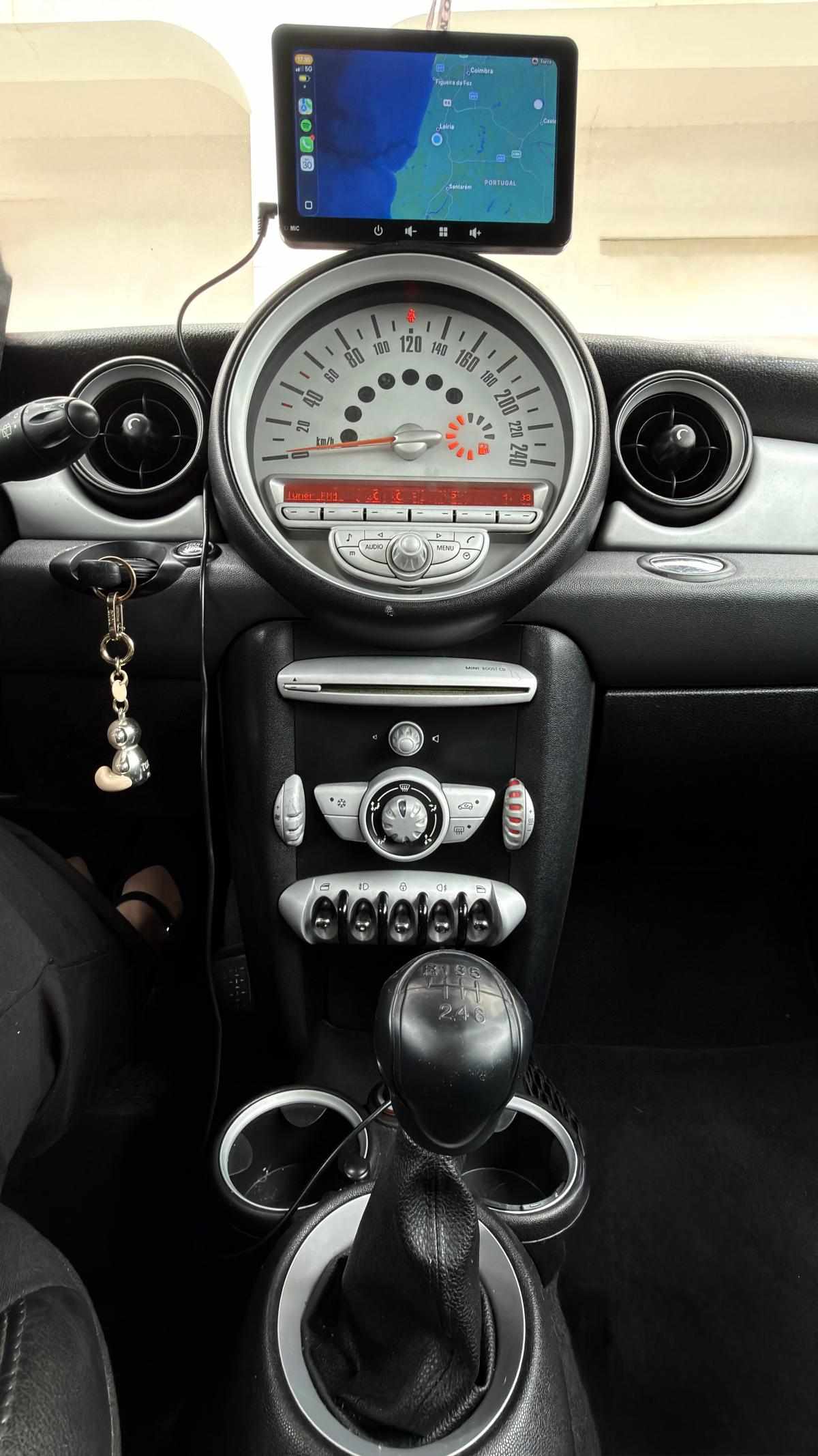 mini-hatch-d-2-0-2008-diesel-1560cc