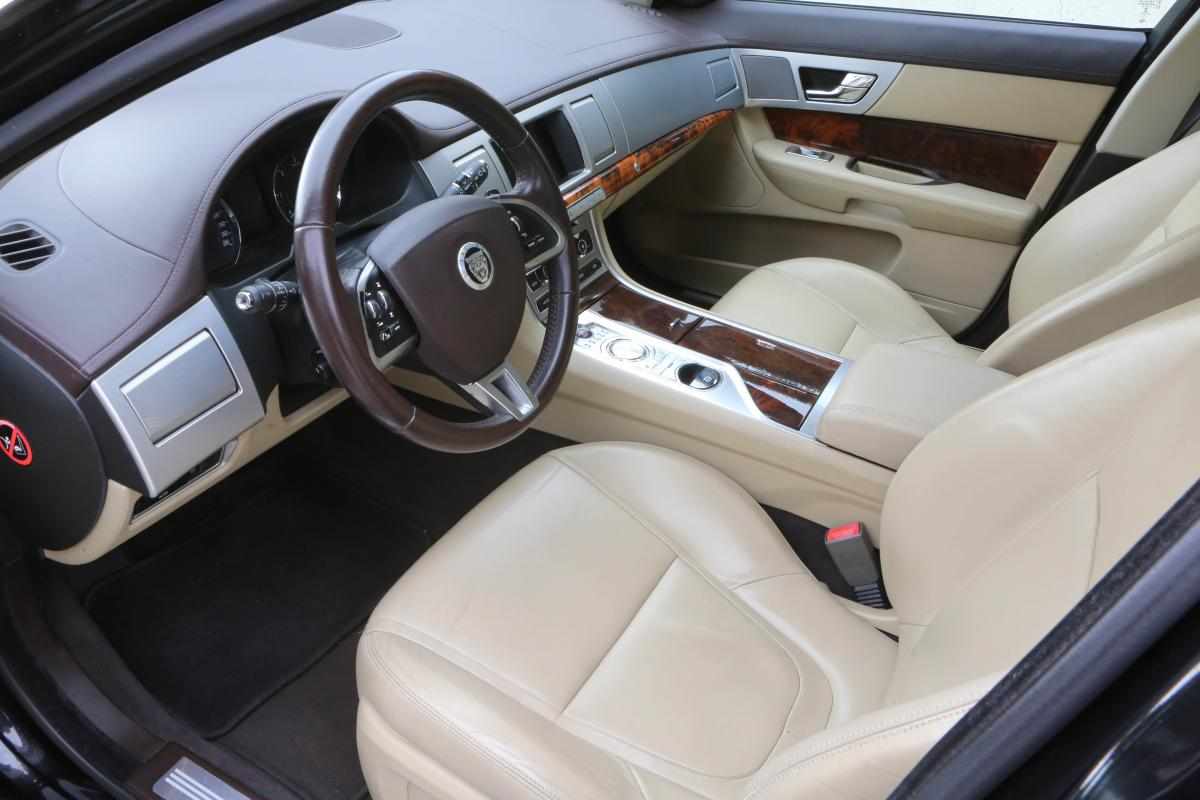 jaguar-xf-2-2-tdi4-2013-diesel-2179cc