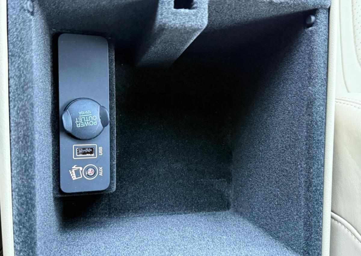 jaguar-xf-2-2-tdi4-2013-diesel-2179cc