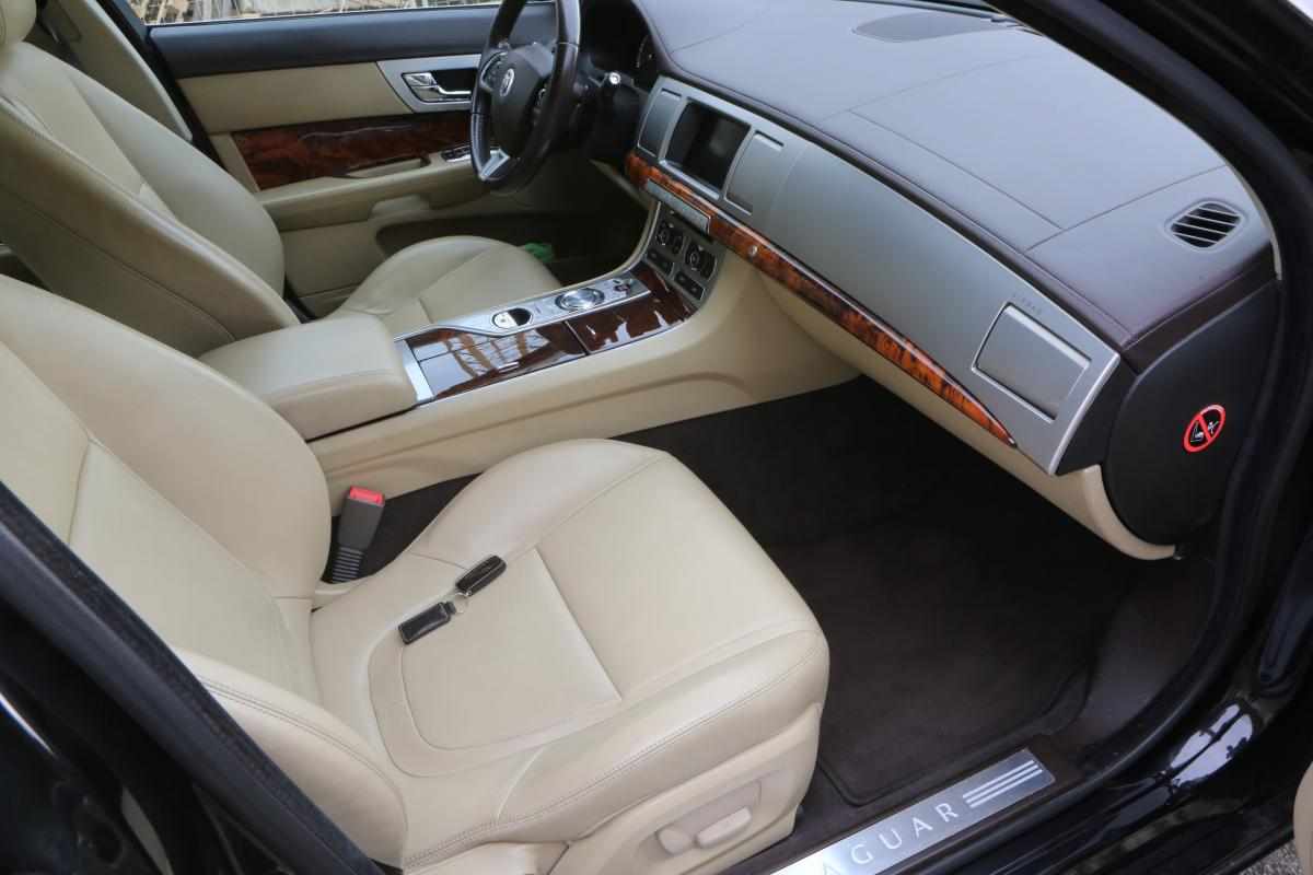 jaguar-xf-2-2-tdi4-2013-diesel-2179cc