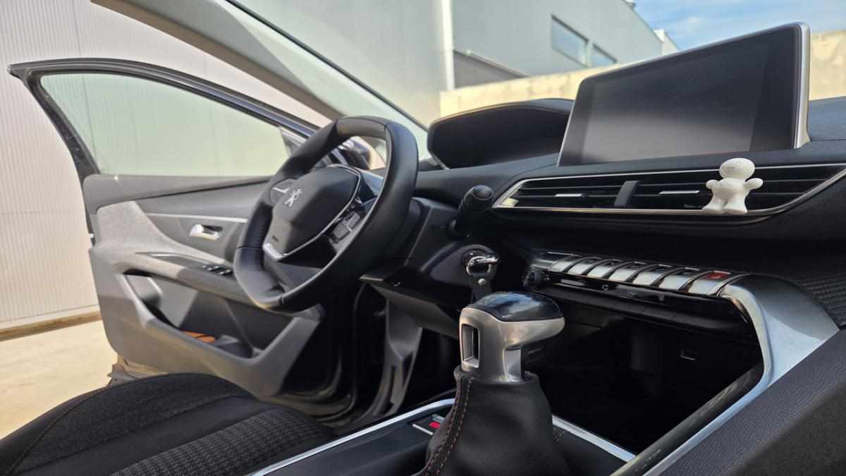 peugeot-5008-1-6-bluehdi-2017-diesel-1560cc
