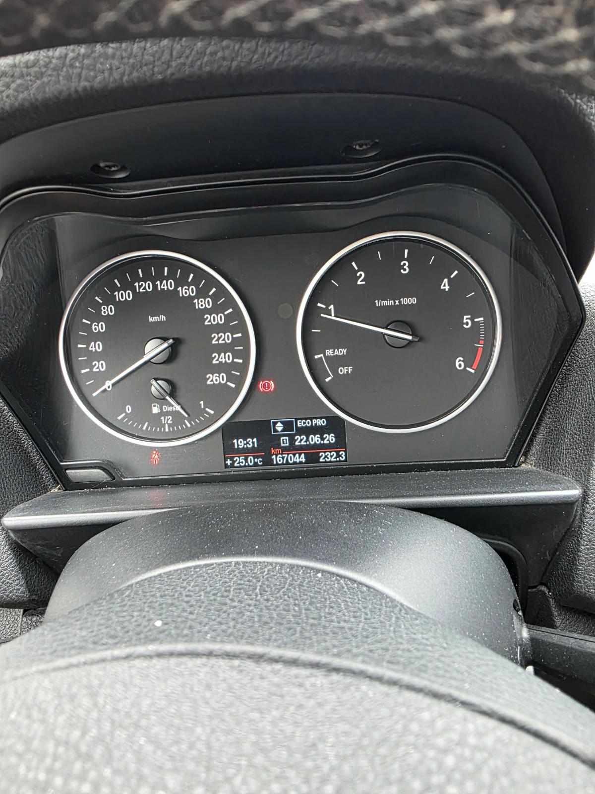bmw-serie-1-116d-2014-diesel-1598cc