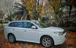 mitsubishi-outlander-2-0-plug-in-hybrid-2014-gasolina-1998cc