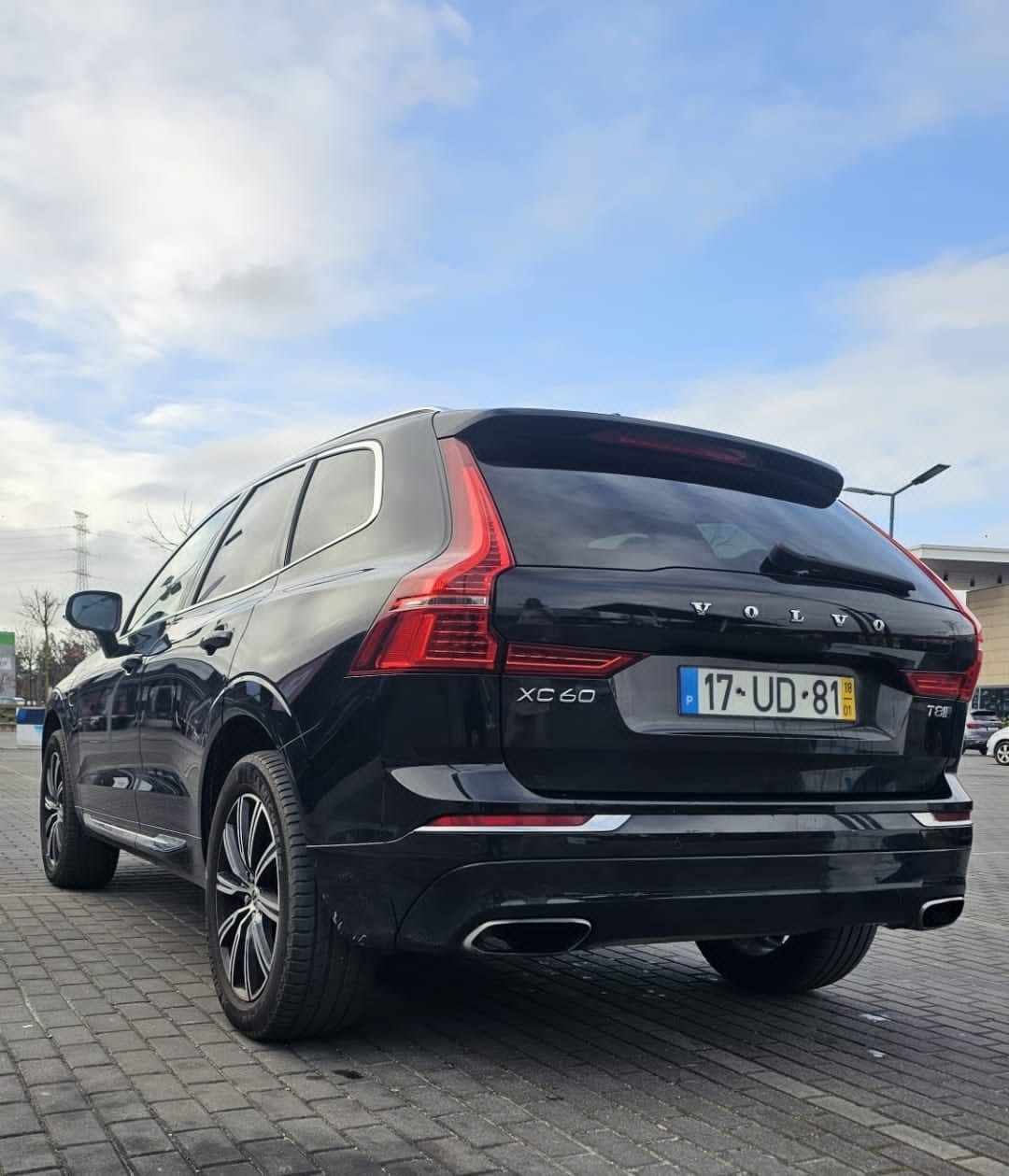 volvo-xc60-t8-twin-engine-awd-2018-gasolina-1969cc