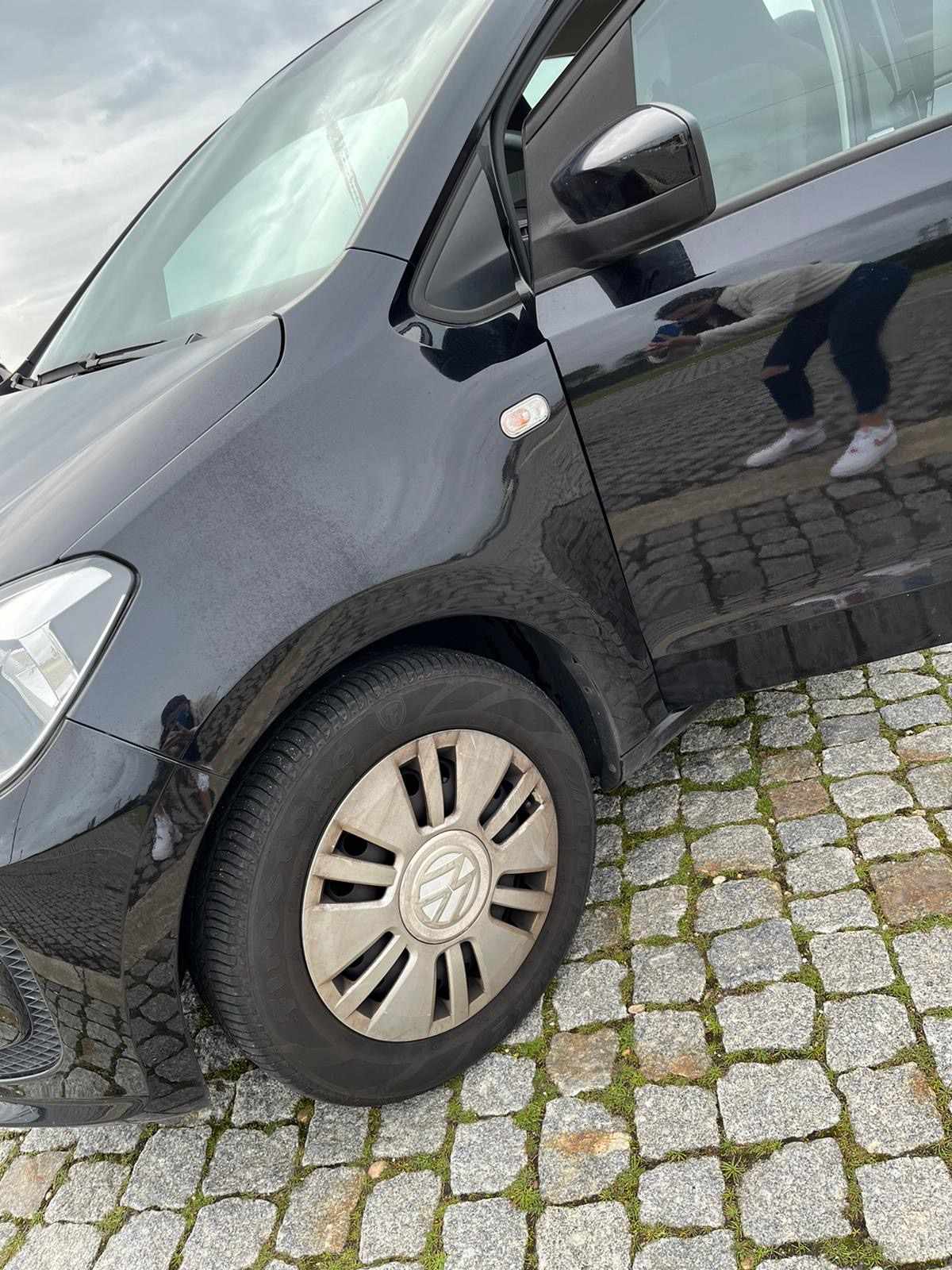 volkswagen-up-1-0-2016-gasolina-999cc