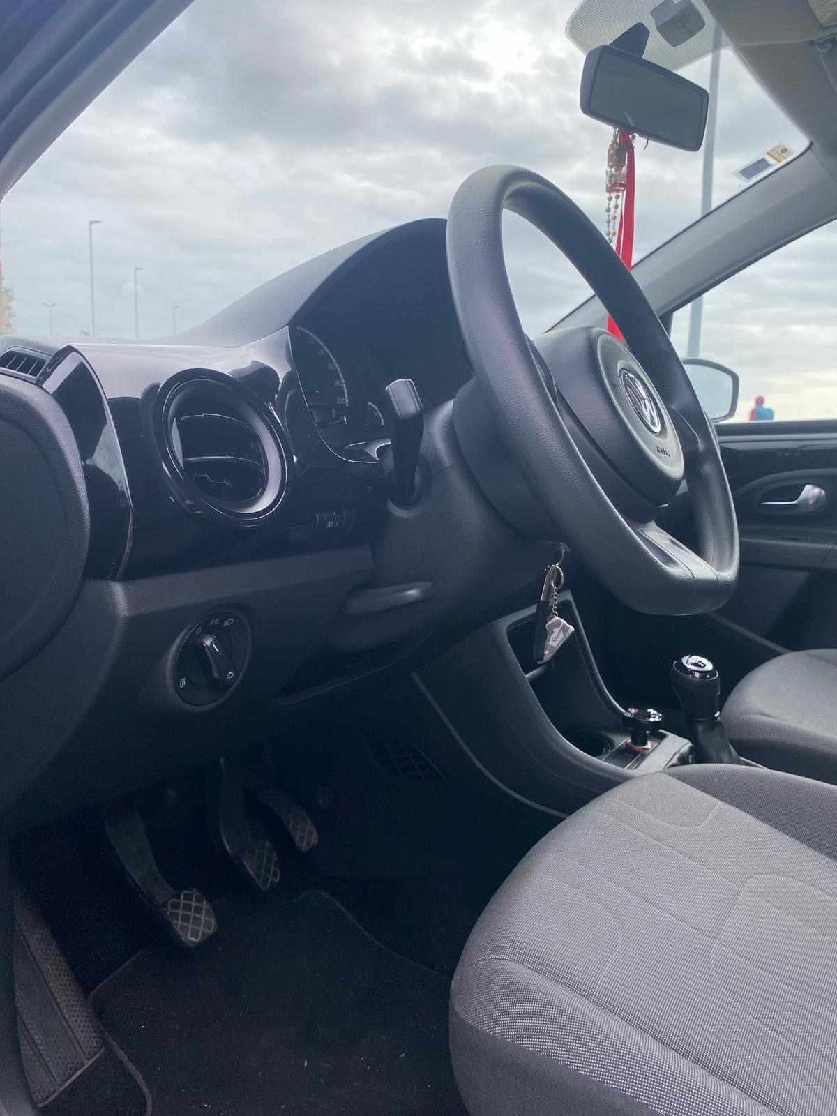 volkswagen-up-1-0-2016-gasolina-999cc