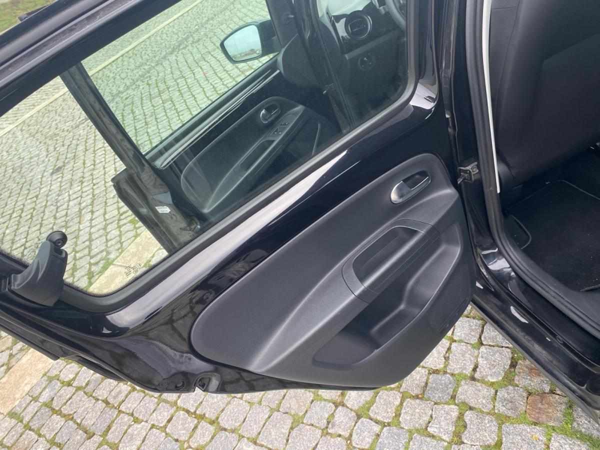 volkswagen-up-1-0-2016-gasolina-999cc