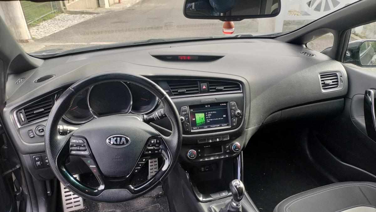 kia-ceed-1-6-crdi-2016-diesel-1582cc