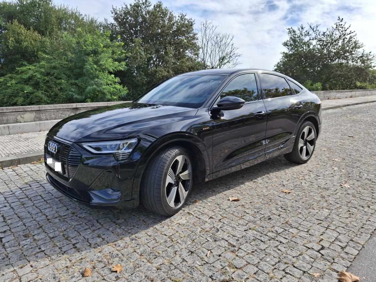 audi-e-tron-50-quattro-2021-eletrico