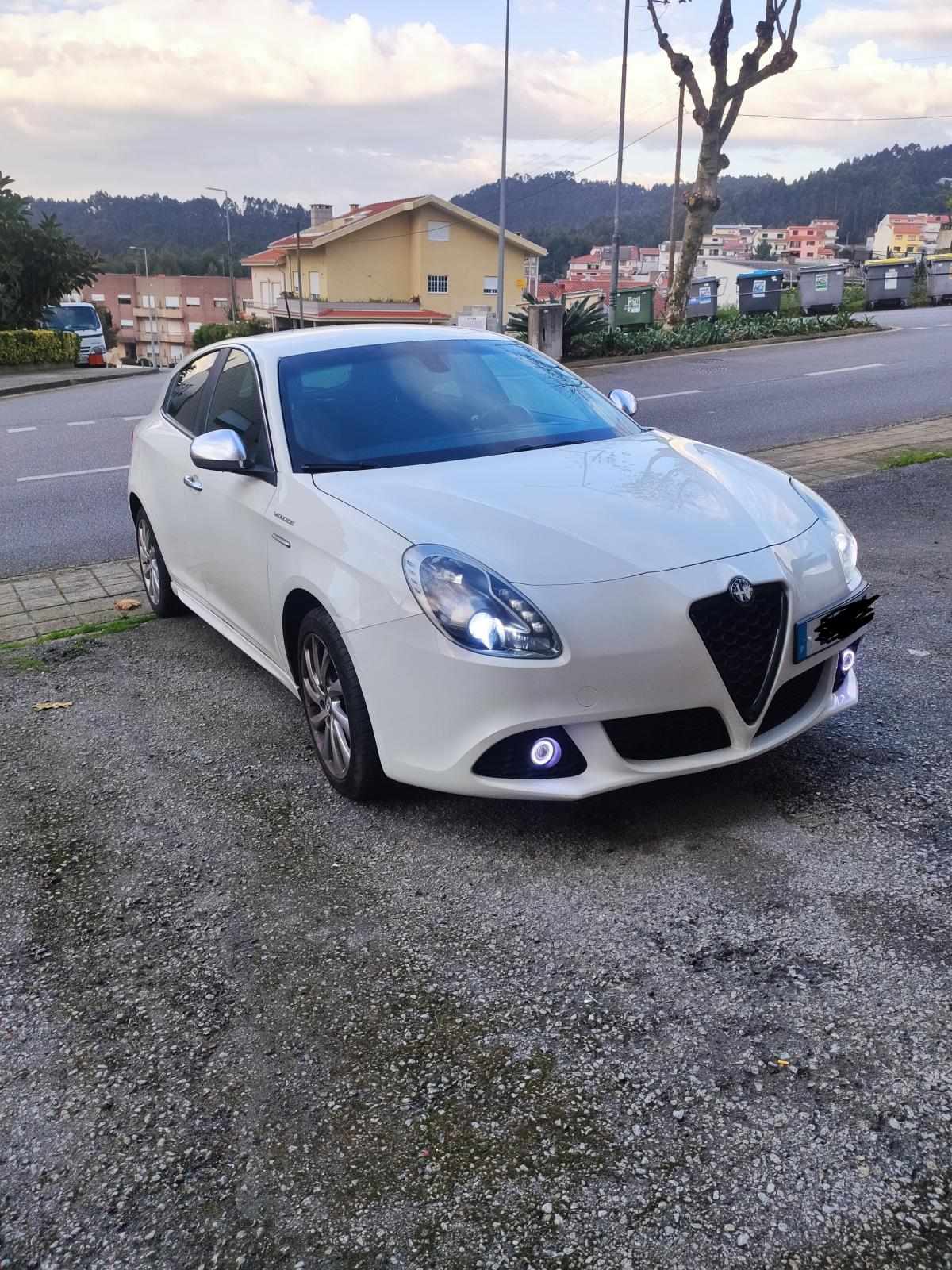 alfa-romeo-giulietta-1-4-tb-16v-multiair-2013-gasolina-1368cc