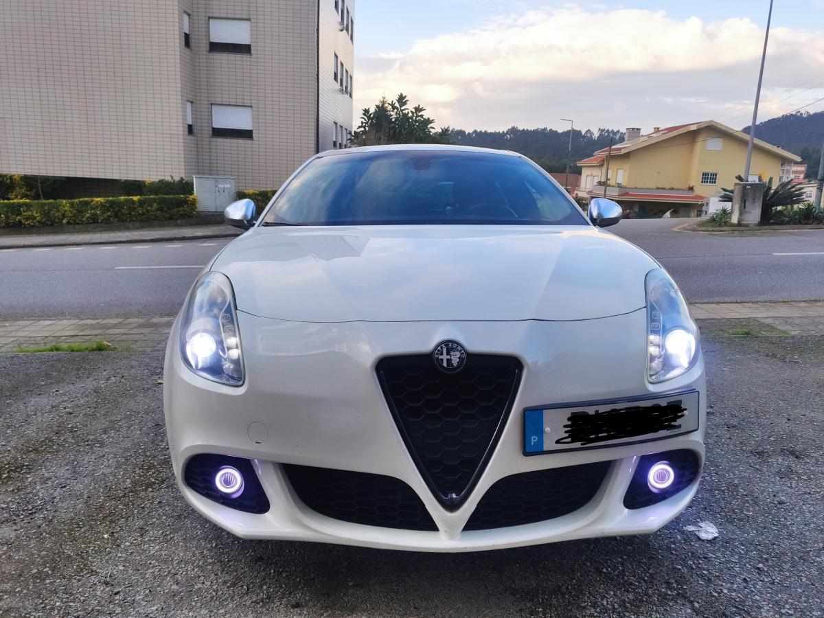 alfa-romeo-giulietta-1-4-tb-16v-multiair-2013-gasolina-1368cc