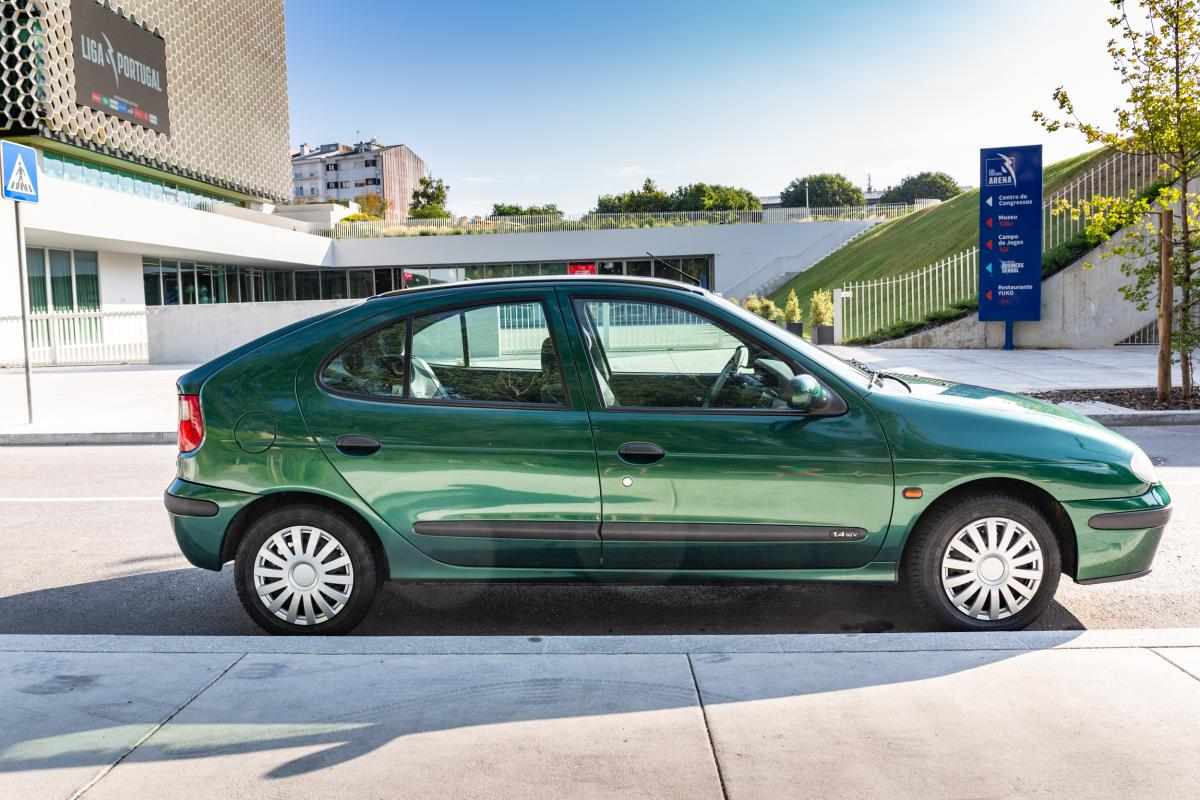 renault-megane-1-4-2001-gasolina-1390cc
