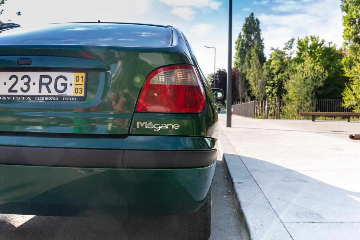 renault-megane-1-4-2001-gasolina-1390cc