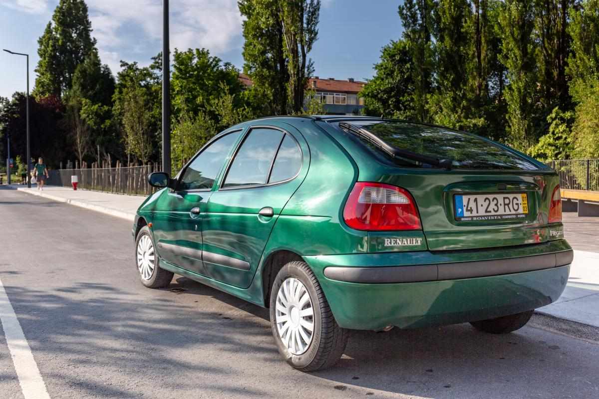 renault-megane-1-4-2001-gasolina-1390cc