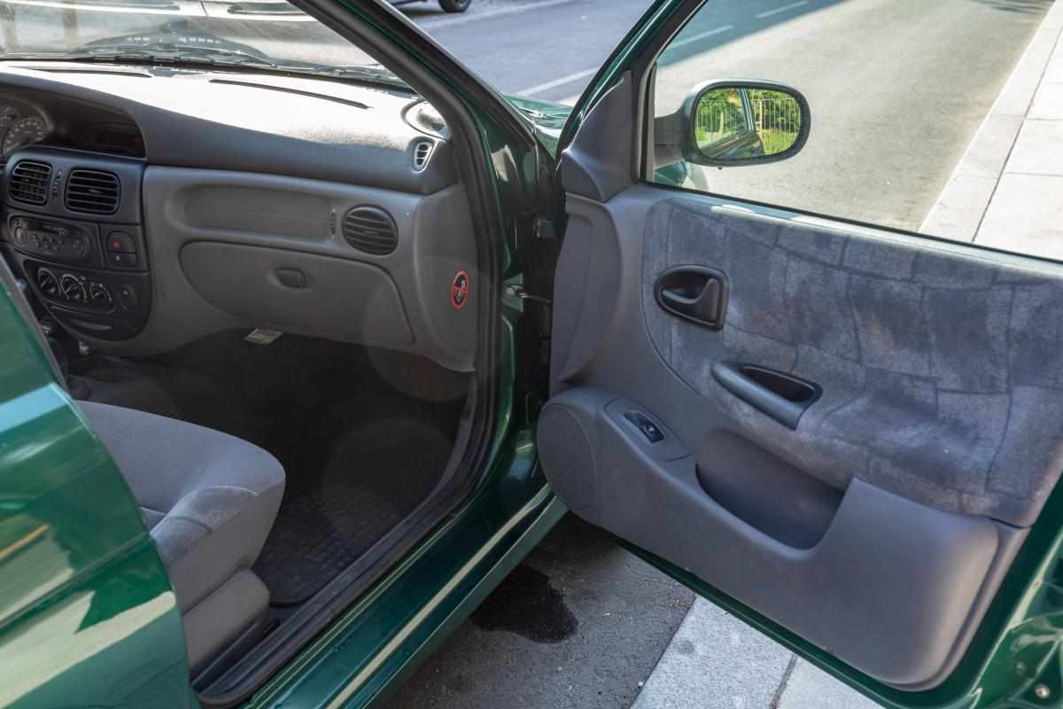 renault-megane-1-4-2001-gasolina-1390cc