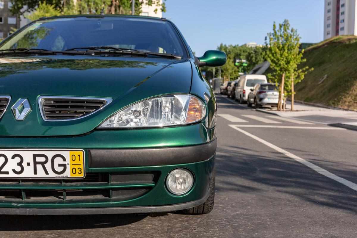 renault-megane-1-4-2001-gasolina-1390cc