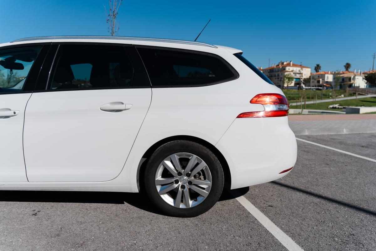 peugeot-308-sw-1-6-bluehdi-2018-diesel-1500cc