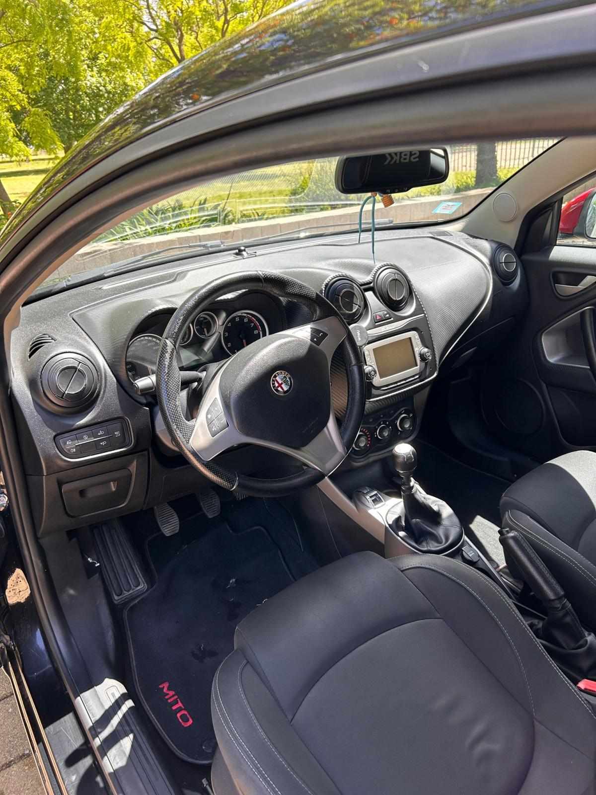 alfa-romeo-mito-0-9-8v-twinair-turbo-2013-gasolina-875cc