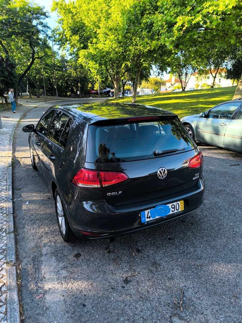 volkswagen-golf-1-6-tdi-bluemotion-2014-diesel-1598cc
