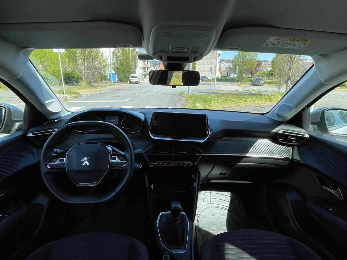 peugeot-208-1-2-puretech-2021-gasolina-1199cc