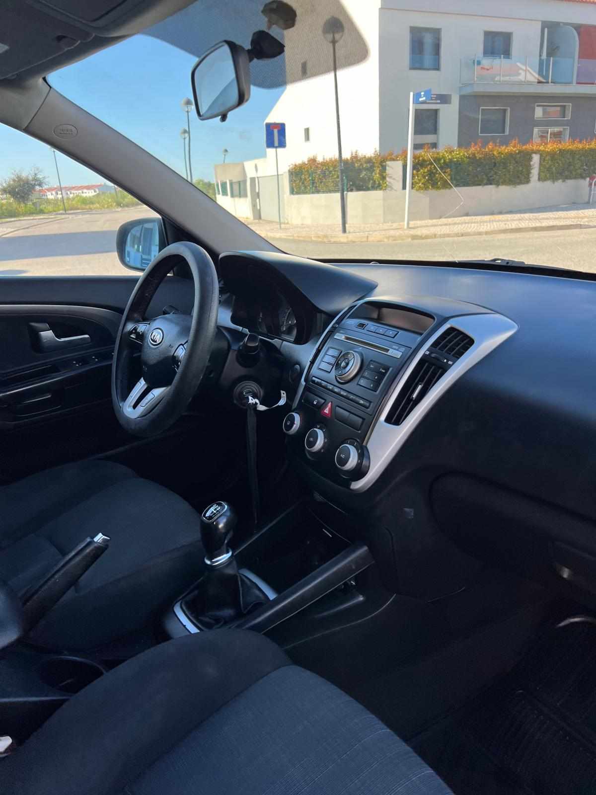 kia-ceed-1-6-crdi-2010-diesel-1582cc