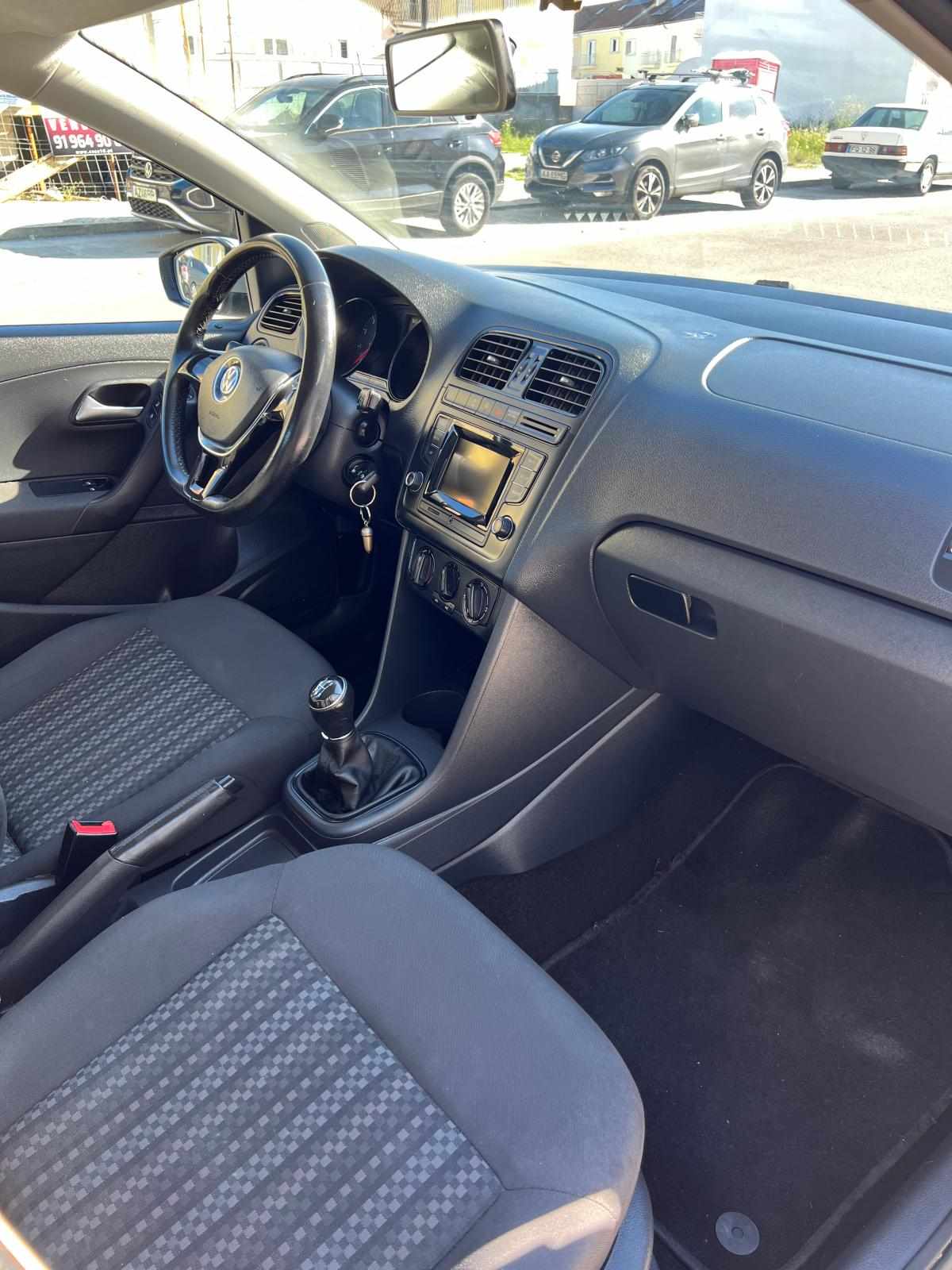 volkswagen-polo-1-0-2014-gasolina-999cc