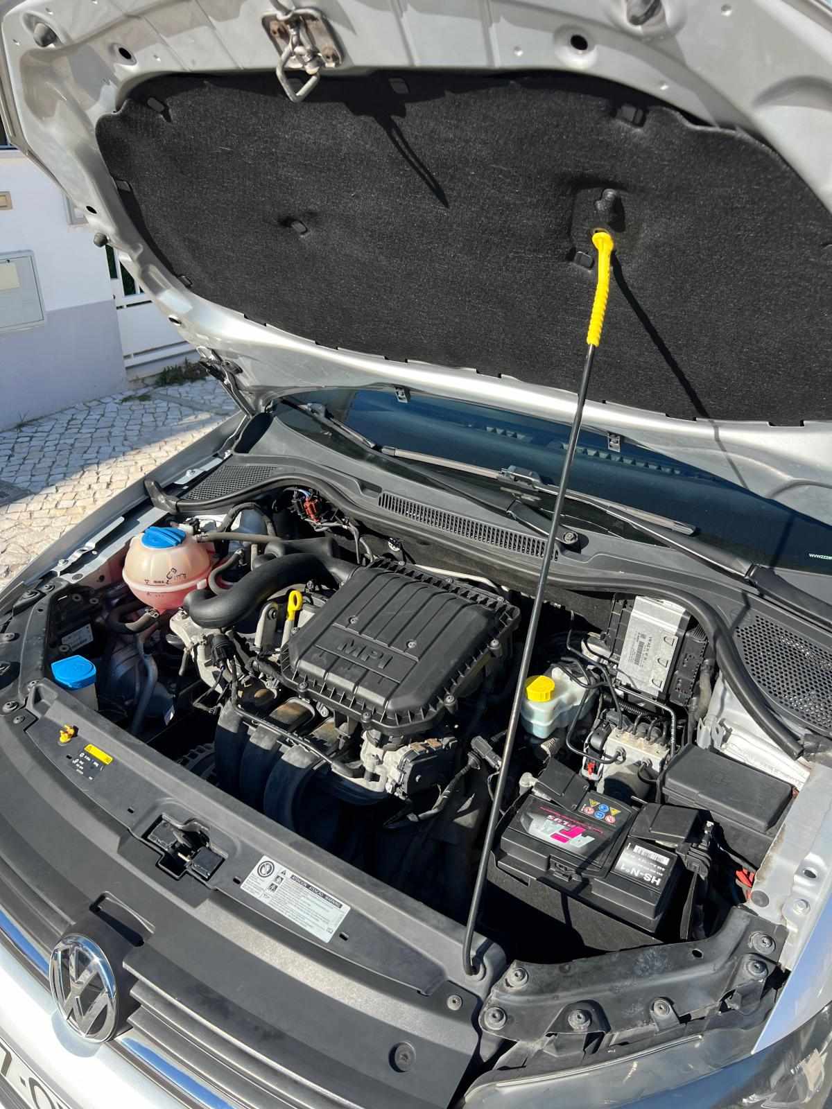volkswagen-polo-1-0-2014-gasolina-999cc