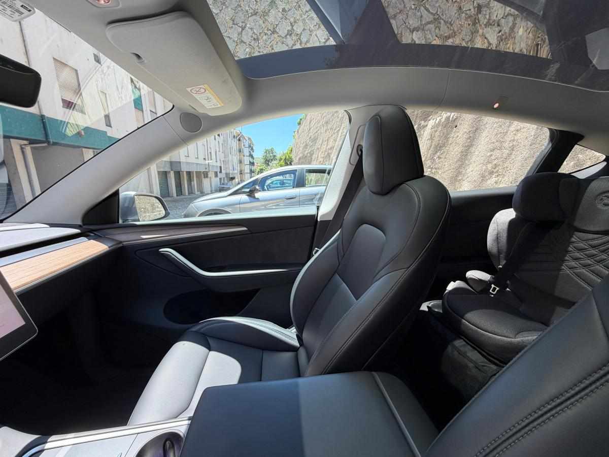 tesla-model-y-performance-2023-eletrico