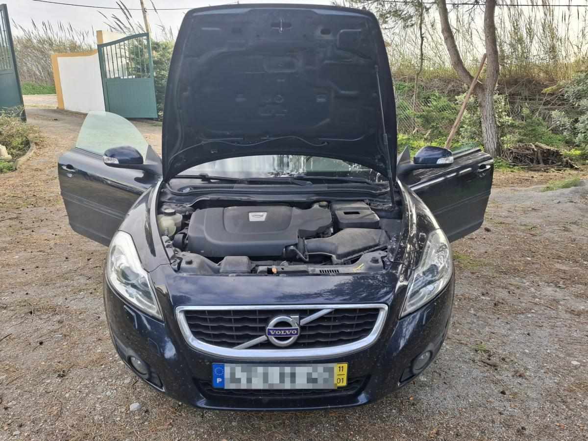 volvo-c70-2-0-d4-2011-diesel-1984cc