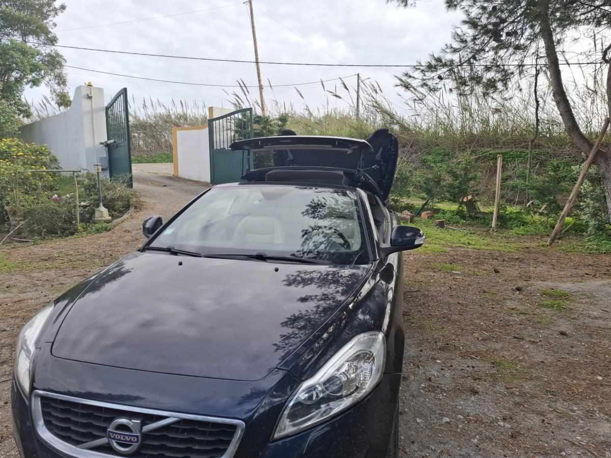 volvo-c70-2-0-d4-2011-diesel-1984cc