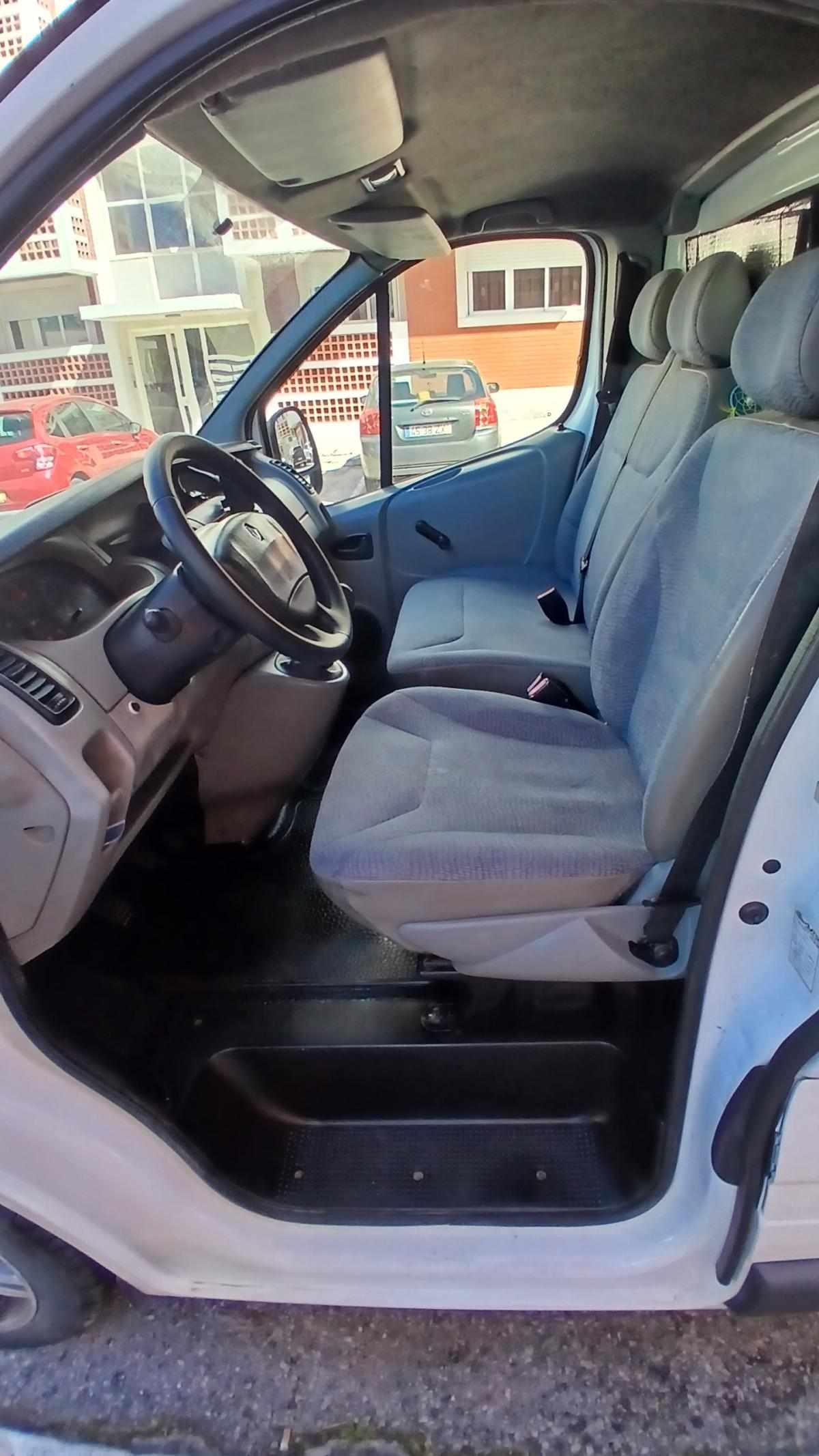 renault-trafic-1-9-dci-2005-diesel-1870cc