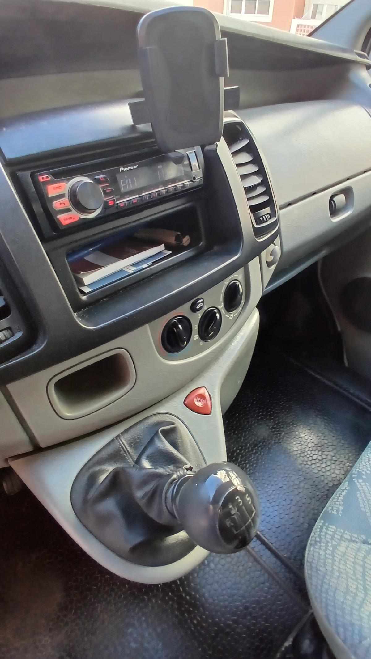 renault-trafic-1-9-dci-2005-diesel-1870cc